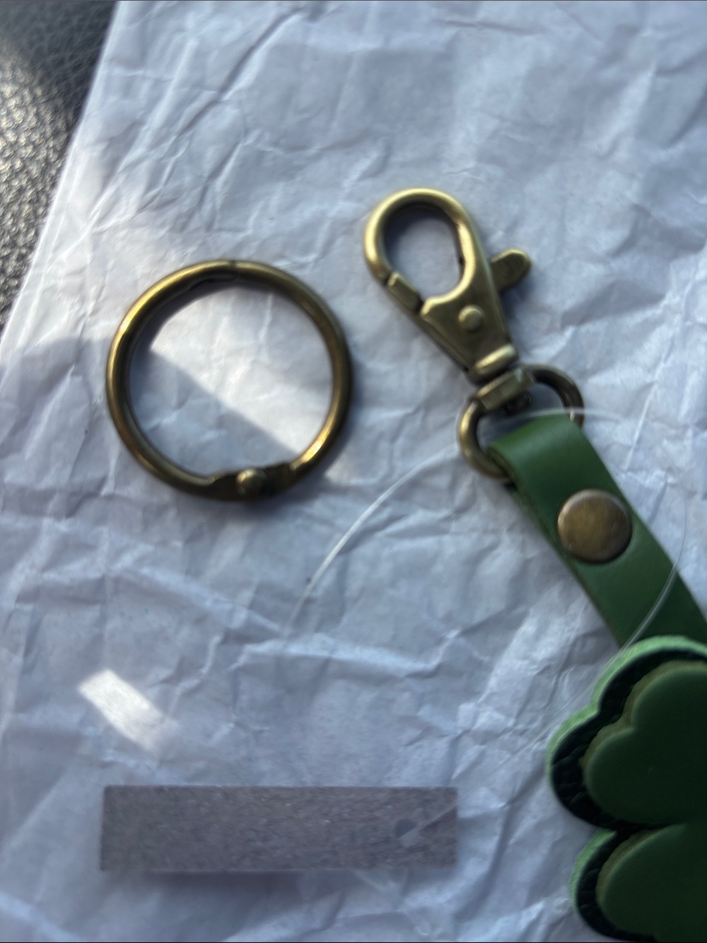 Portland leather Green Leather Double shamrock Keychain - Picture 3 of 7
